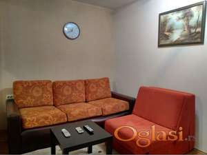 Grbavica-odmah useljiv, kompletno namešten-280EUR